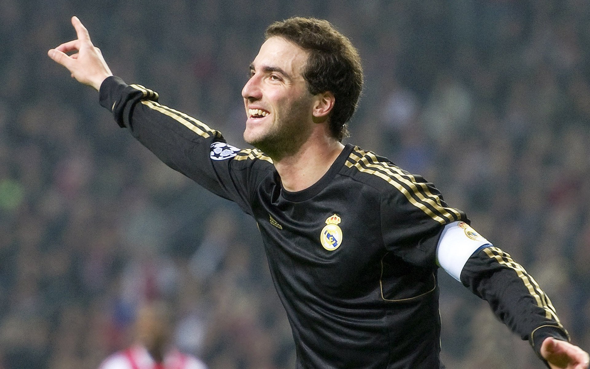 49人强势回归,麦卡弗里跑出惊人数据,nfl麦卡弗雷