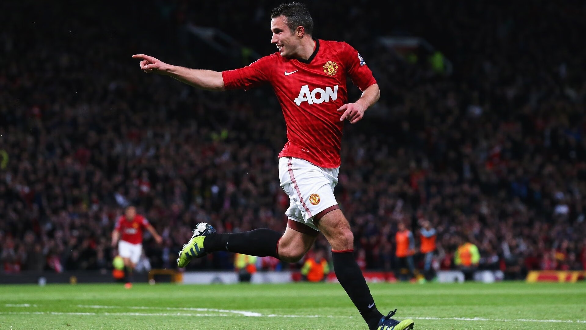 乐鱼体育app在线登录-意甲激情对冲：攻守大演练，激烈非常，意甲球迷冲场